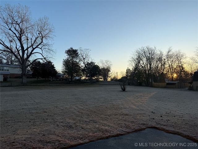 8335 S 36th West Avenue, Tulsa, OK 74132