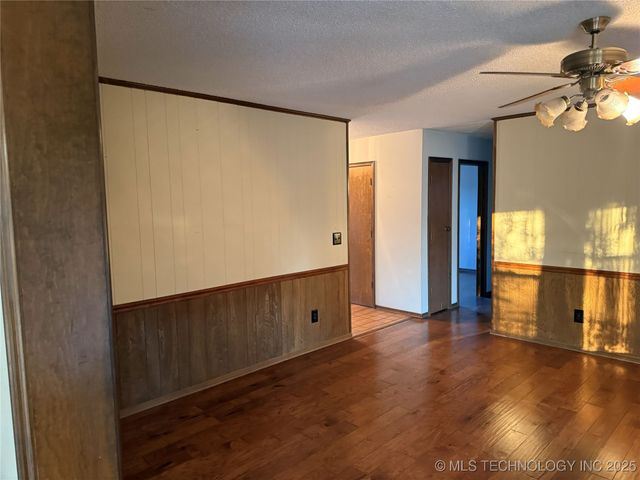 8335 S 36th West Avenue, Tulsa, OK 74132