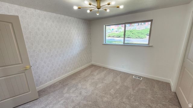 8492 S MESA DR, Sandy, UT 84093