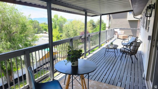 8492 S MESA DR, Sandy, UT 84093