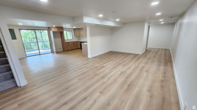 8492 S MESA DR, Sandy, UT 84093