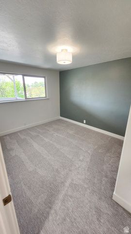 8492 S MESA DR, Sandy, UT 84093