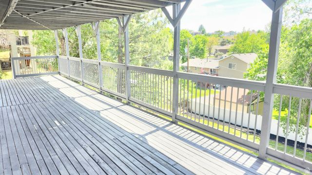 8492 S MESA DR, Sandy, UT 84093