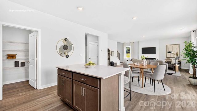 11527 Cardinal Creek Avenue, Charlotte, NC 28215
