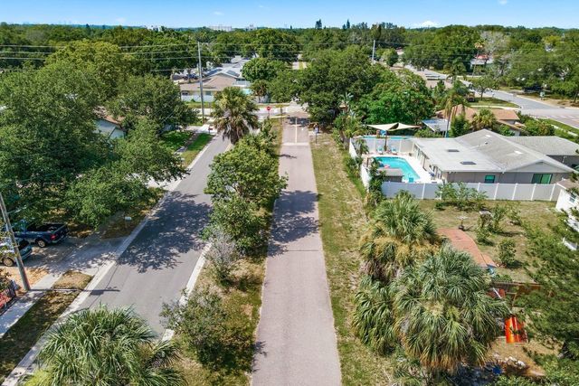 1119 17TH AVENUE SW, Largo, FL 33778