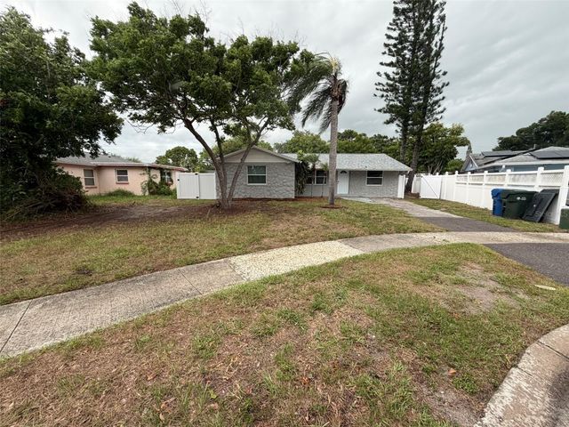 1119 17TH AVENUE SW, Largo, FL 33778