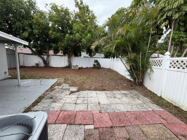 1119 17TH AVENUE SW, Largo, FL 33778