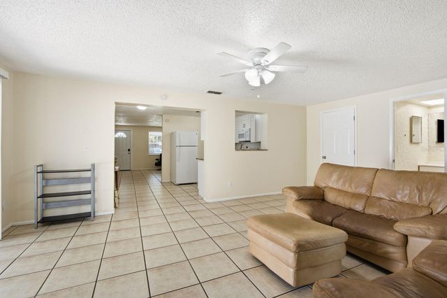 1119 17TH AVENUE SW, Largo, FL 33778