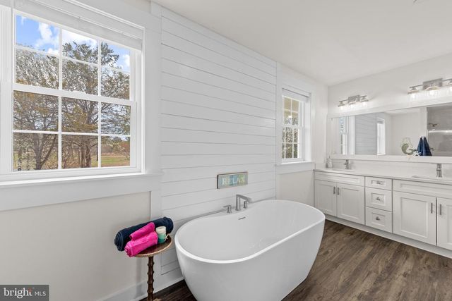 7650 FERRY COVE RD, Sherwood, MD 21665