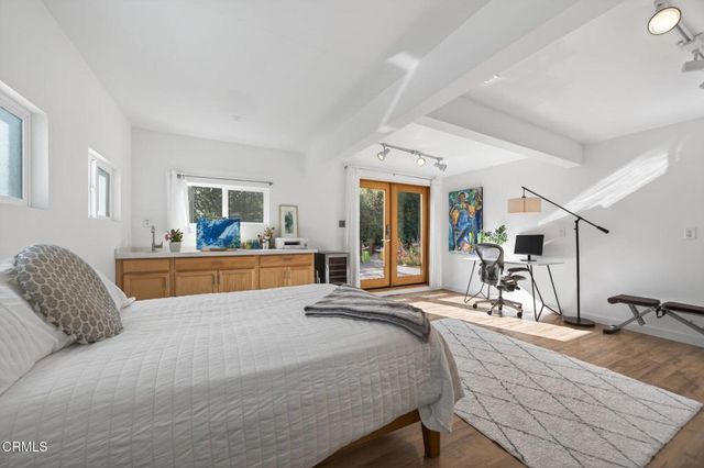 1681 San Nicholas Street, Ventura, CA 93001