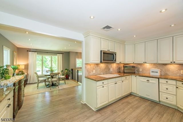 37 Green Rd, Sparta Twp., NJ 07871