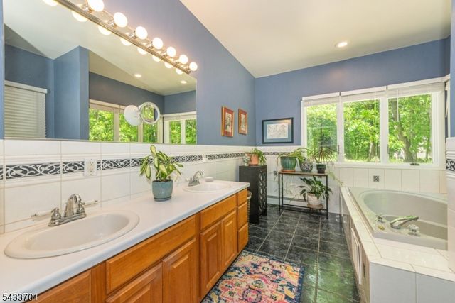 37 Green Rd, Sparta Twp., NJ 07871