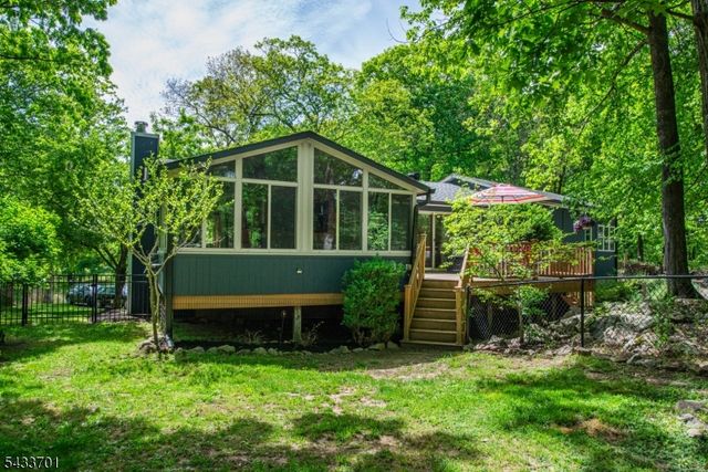 37 Green Rd, Sparta Twp., NJ 07871