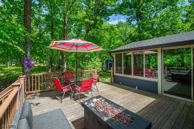 37 Green Rd, Sparta Twp., NJ 07871