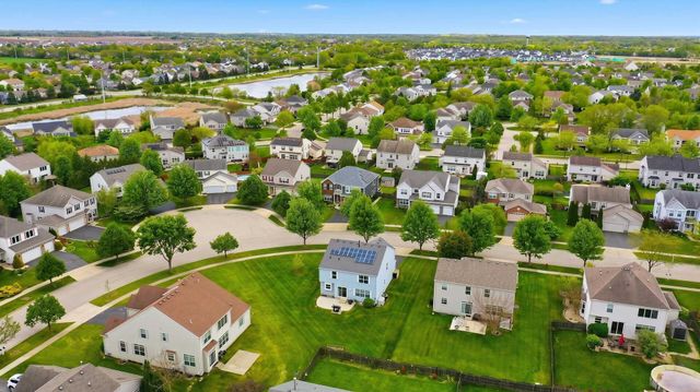 10664 Oregon Trail, Huntley, IL 60142