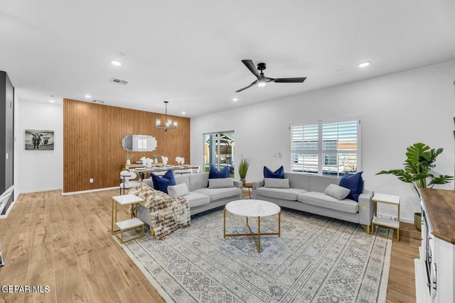 244 MAR VISTA Place, Horizon City, TX 79928