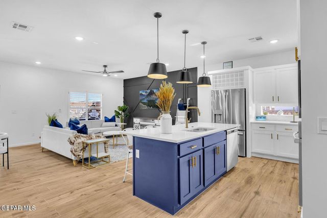 244 MAR VISTA Place, Horizon City, TX 79928