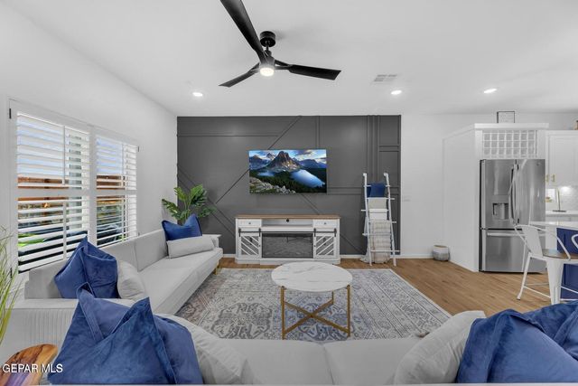 244 MAR VISTA Place, Horizon City, TX 79928