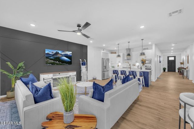 244 MAR VISTA Place, Horizon City, TX 79928