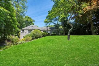 49 The Birches, Roslyn, NY 11576