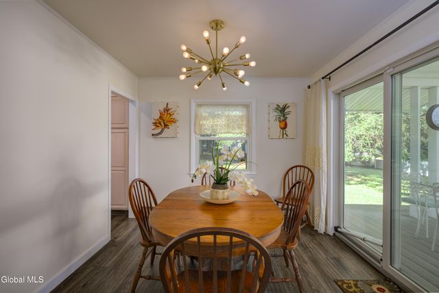 6 Van Dyke Avenue, Stamford, NY 12167