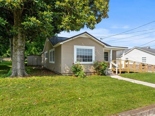 313 Tennessee Ave, S, Cowan, TN 37318