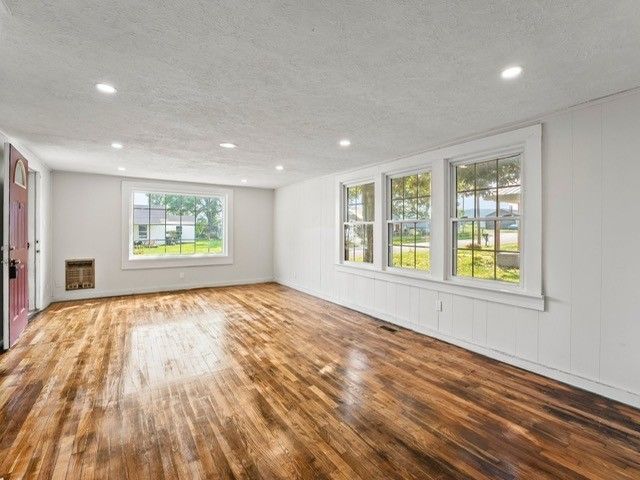 313 Tennessee Ave, S, Cowan, TN 37318