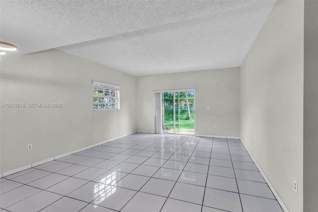 10018 Hammocks Boulevard 101-5, Miami, FL 33196