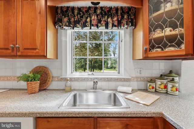 203 FAIRWAY RD, Ambler, PA 19002