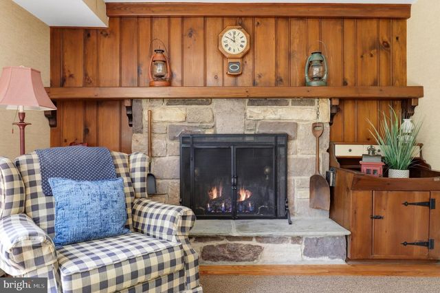 203 FAIRWAY RD, Ambler, PA 19002