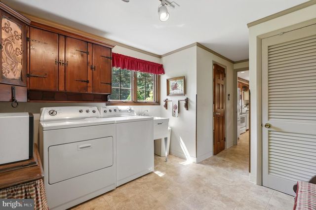 203 FAIRWAY RD, Ambler, PA 19002