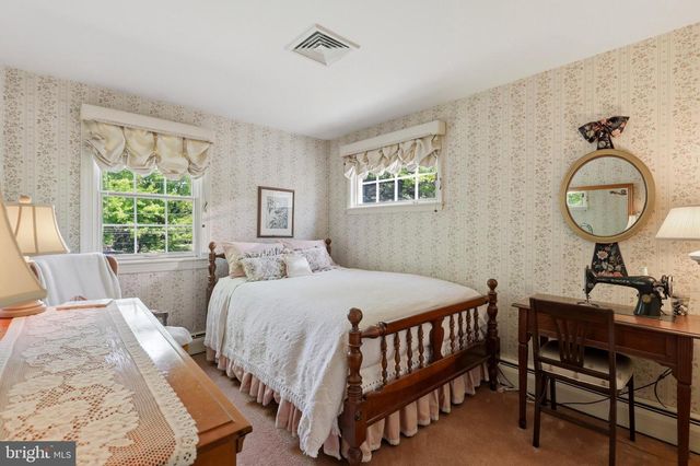 203 FAIRWAY RD, Ambler, PA 19002