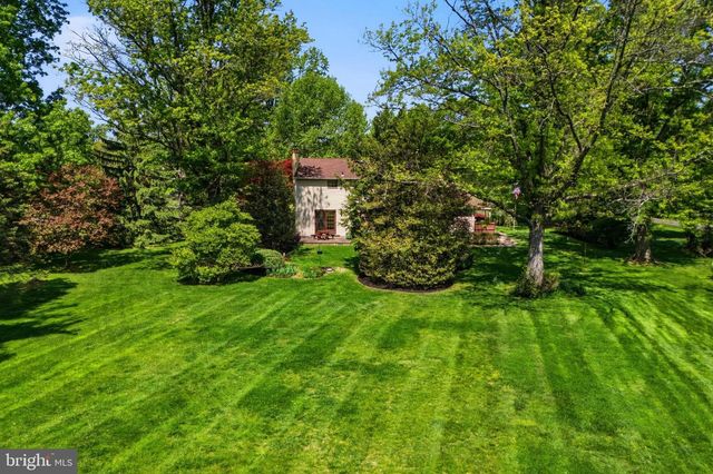 203 FAIRWAY RD, Ambler, PA 19002
