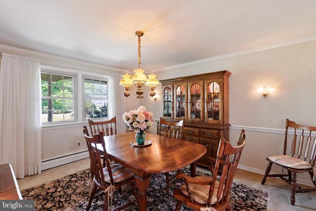 203 FAIRWAY RD, Ambler, PA 19002