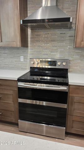 3020 E FRIESS Drive, Phoenix, AZ 85032