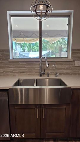3020 E FRIESS Drive, Phoenix, AZ 85032