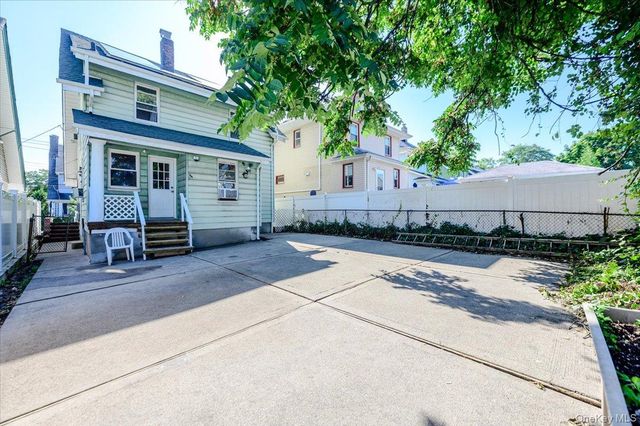 548 Davis Avenue, Staten Island, NY 10310