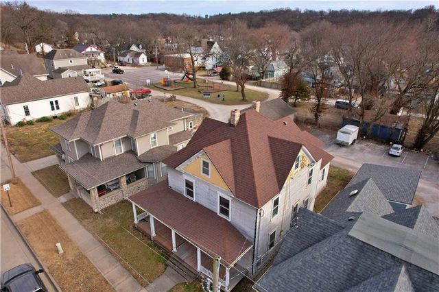 409 E Broadway Street, Excelsior Springs, MO 64024