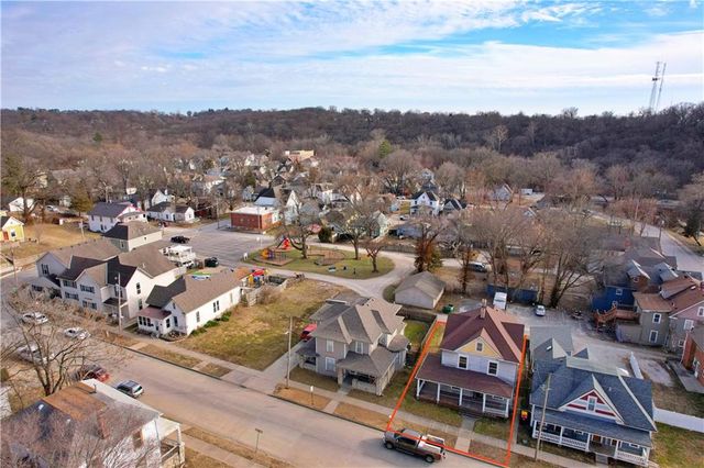 409 E Broadway Street, Excelsior Springs, MO 64024