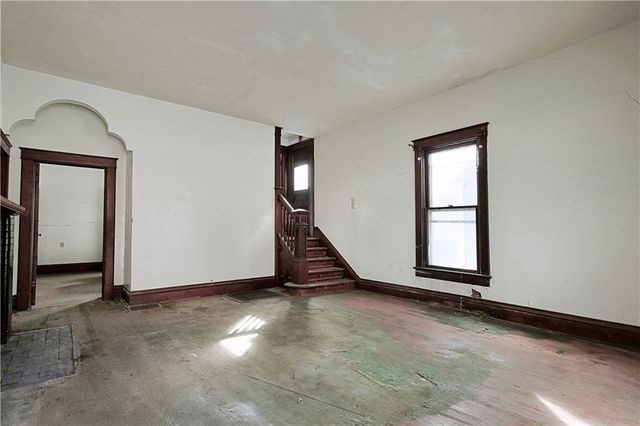 409 E Broadway Street, Excelsior Springs, MO 64024