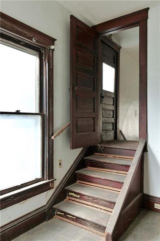 409 E Broadway Street, Excelsior Springs, MO 64024