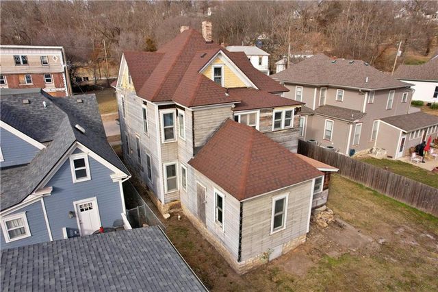 409 E Broadway Street, Excelsior Springs, MO 64024