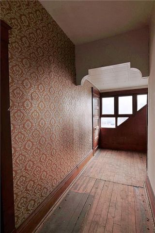 409 E Broadway Street, Excelsior Springs, MO 64024