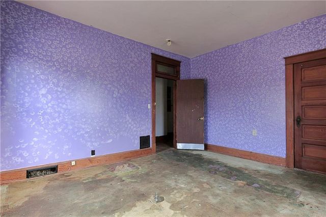 409 E Broadway Street, Excelsior Springs, MO 64024