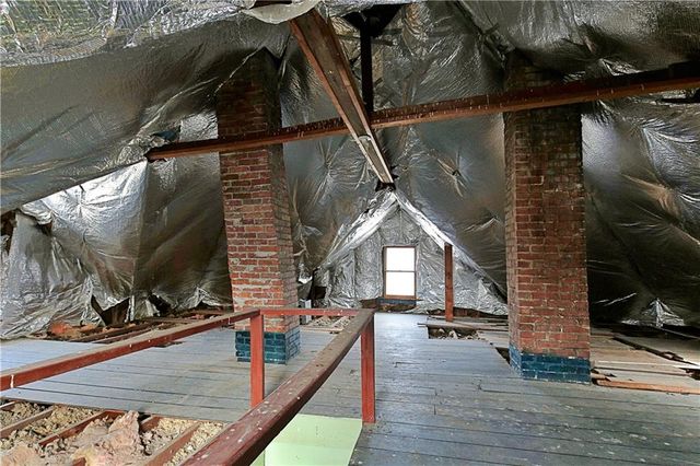 409 E Broadway Street, Excelsior Springs, MO 64024