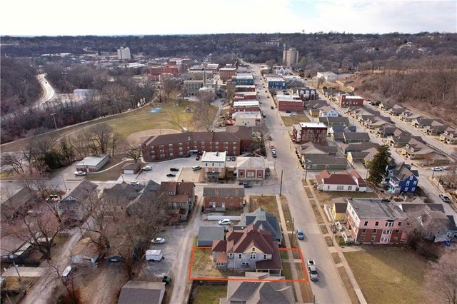 409 E Broadway Street, Excelsior Springs, MO 64024