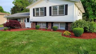 63 Rocmar Drive, Greece, NY 14626