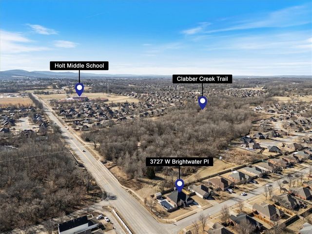 3727 Brightwater Place, Fayetteville, AR 72704