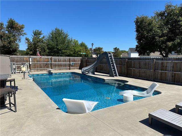 3727 Brightwater Place, Fayetteville, AR 72704