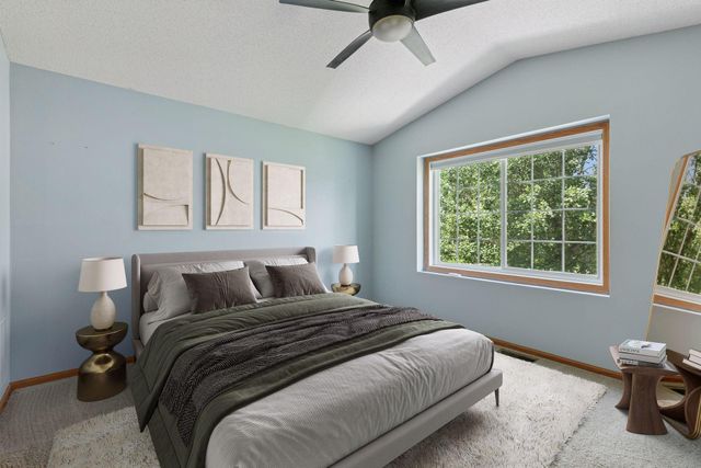 2732 Wagon Wheel Curve, Chaska, MN 55318